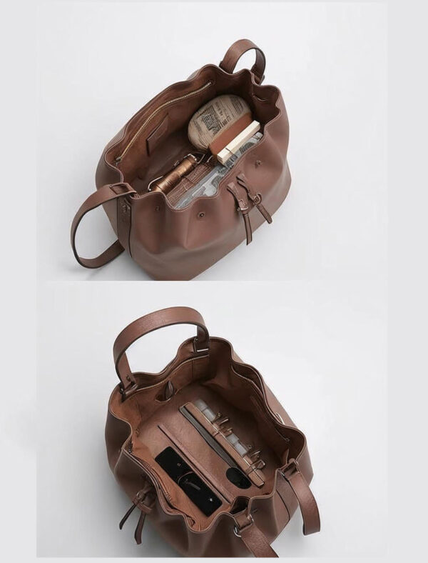 รับผลิตกระเป๋าหนัง bucket bag ดีไซน์โมเดิร์น