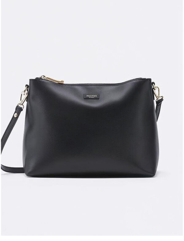 รับผลิตกระเป๋าหนัง Crossbody Bag ดีไซน์โมเดิร์น