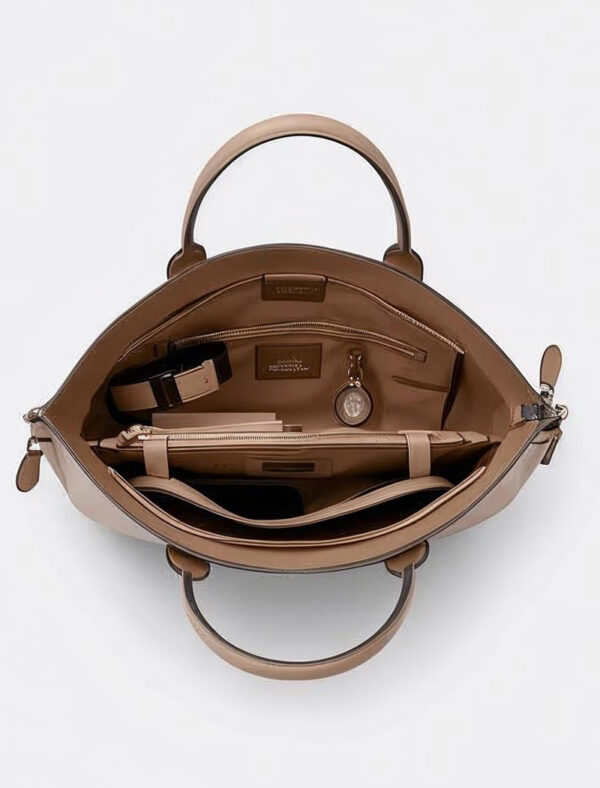 รับผลิตกระเป๋าหนัง HandBag ดีไซน์โมเดิร์น