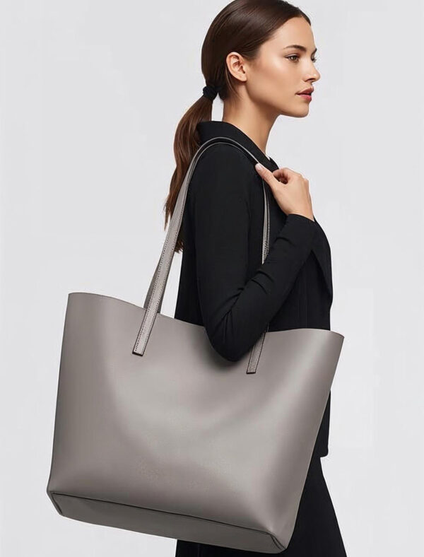 รับผลิตกระเป๋าหนัง Tote Bag ดีไซน์โมเดิร์น
